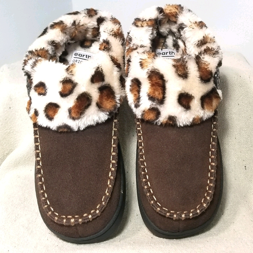 💥PRICE DROP💥Earth Origins Slippers NWOT